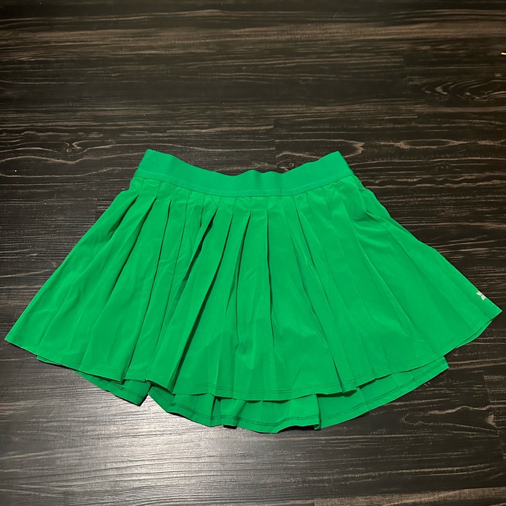 NWOT!! Green tennis skirt
